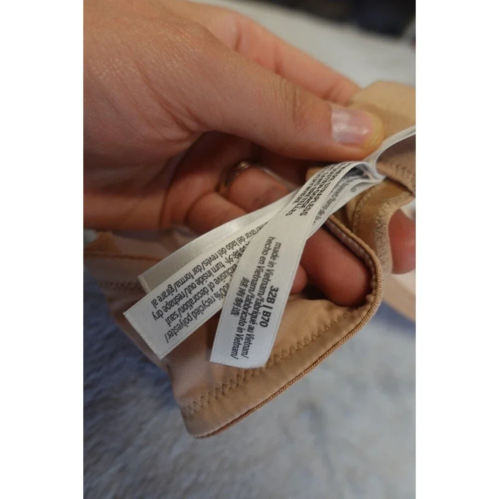 Victoria's Secret Macaron Beige 32B Body By Victoria Lightly Lined Demi Bra‎
